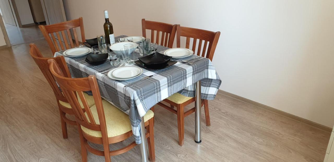 Family Holiday Apartments Breez 1 Varna Ngoại thất bức ảnh